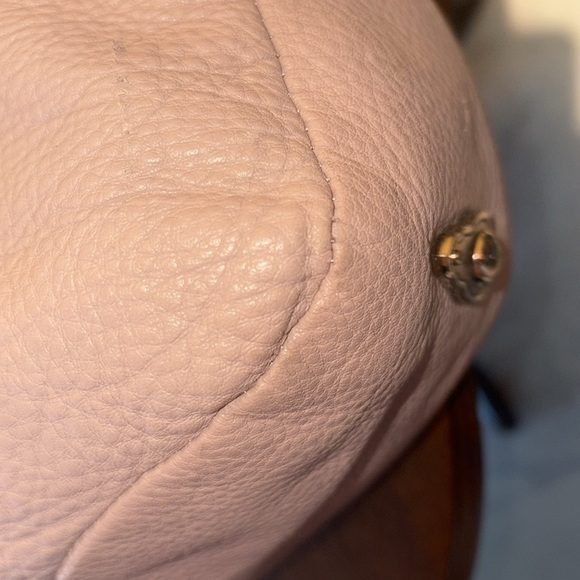 Elliot Lucca  shoulder bag  large bag
Pebbled leather  dusty pink  EUC gold tone - Picture 12 of 17